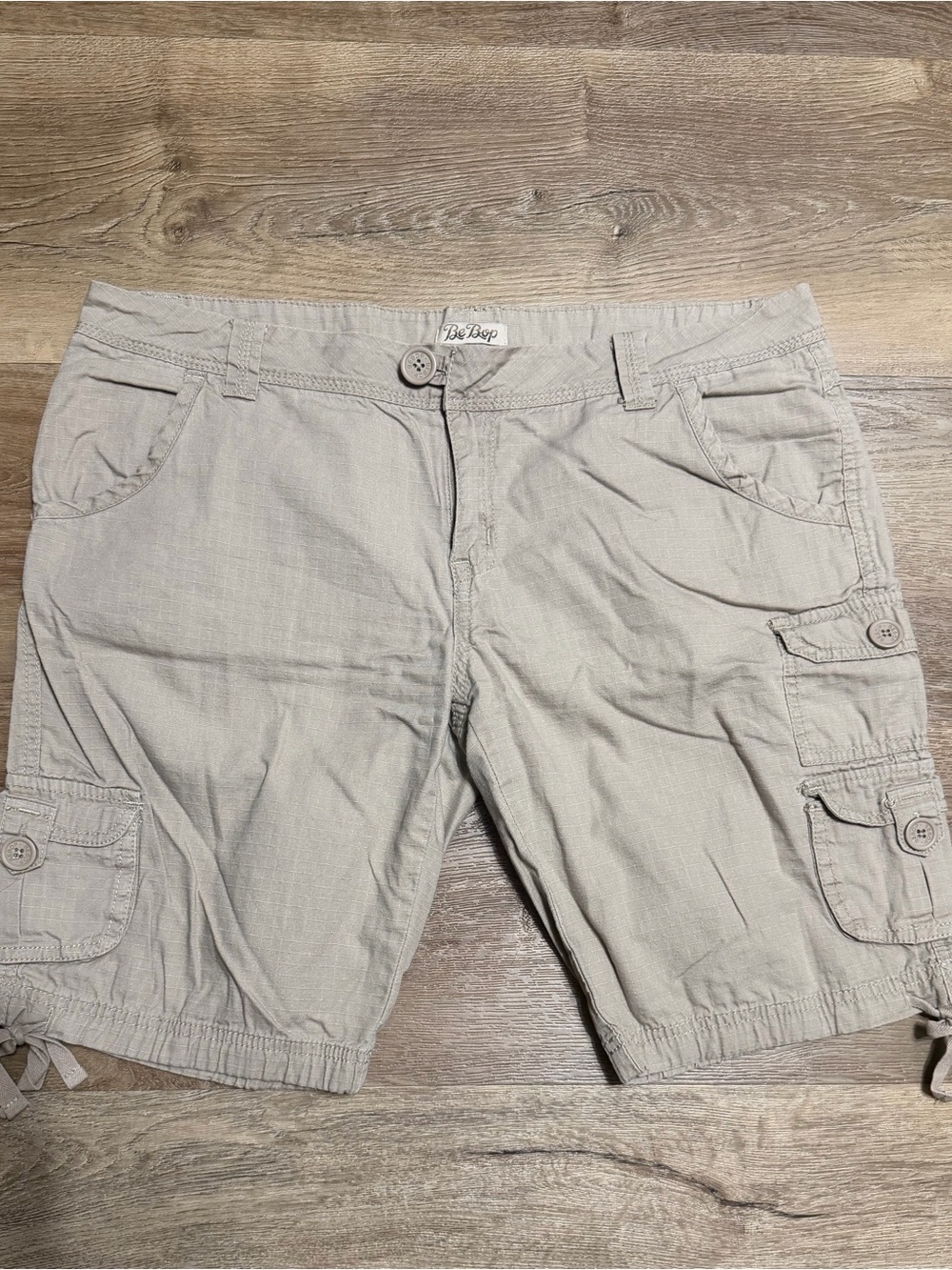 BeBop Women's Cargo Shorts in Light Beige
